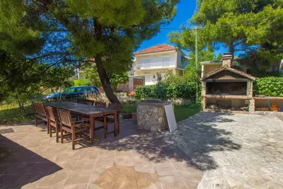 Image de Appartement de trois chambres avec la terrasse Pirovac, Sibenik (A-6280-c)