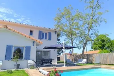 Image de Jolie Villa familiale 4 chambres avec piscine pour 7 personnes à Biscarrosse (223a)