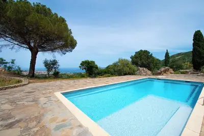 Image de Casarone - Havre de paix avec vue sublime sur Calvi, piscine et nature