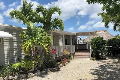 Image de Canal front 2-bedroom mobile home in Key Largo