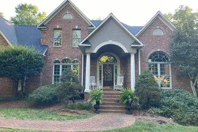 Image de 7 Bedroom House Close To Furn Mrk, Hpu, Adaumont Farm - anywhere in Piedmont Nc