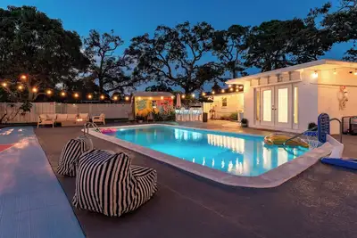 Image de Heated Pool★Hot Tub★Pickleball★Mini Golf★Theater★Dogs Ok