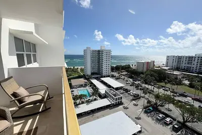 Image de Charming 2-bedroom apartment with Ocean view and beach access in Pompano Beach