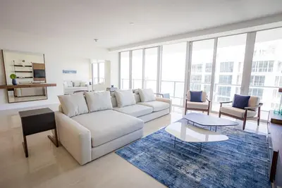 Image de Ideal 2br Living with Beachview in Riviera Beach