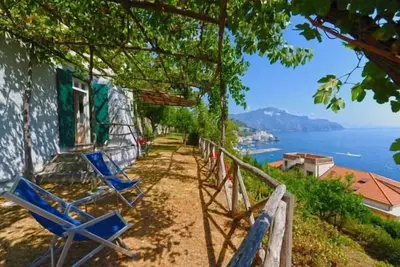 Image de Amalfi \"Casa Dipinta\" Sea View Apt