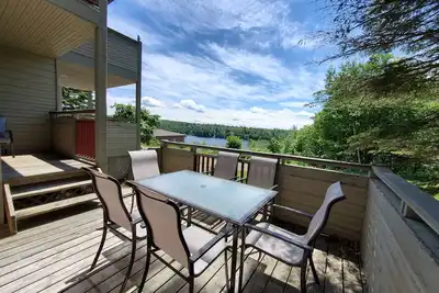 Image de Charming Muskoka Getaway on Fairy Lake, Huntsville