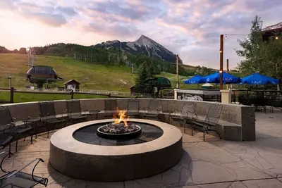 Image de Pet-Friendly Alpine Suite Perfect for Adventure Seekers, 2 Rooms w\/ Kitchenette