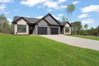 Image de Welcome to Sunset Haven at Lake Bowen. This is a new 3bed 2bth Pet Friendly home