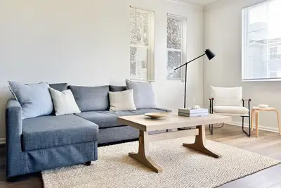 Image de Cozy & Spacious 2bdr  2bth in Mdr with Pool