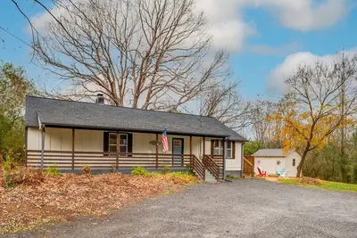 Image de Farmhouse Getaway!