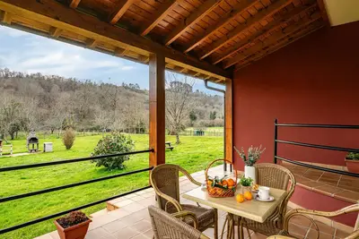 Image de Chalet 'Les Cuartes 2' avec vue sur la montagne, terrasse privée et jardin privé