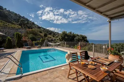 Image de Villa 'Dalasvillas Skala Acqua' avec vue sur la mer, Wi-Fi et climatisation