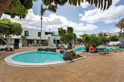 Image de Vacances 'Un Capricho' avec piscine partagée, Wi-Fi et climatisation