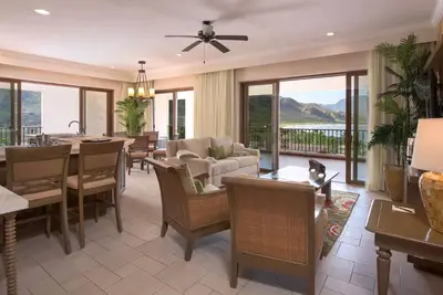 Image de Exclusive 2-Br Penthouse: Panoramic Ocean Views, Private Hot Tub, WiFi, Kitchen