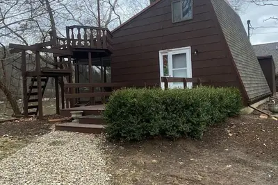 Image de Riverfront - Cozy Loft Cottage