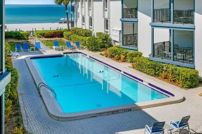 Image de Gulf Beach View w/ Heated Pool, Free WiFi & Trolley, Great Sunsets!