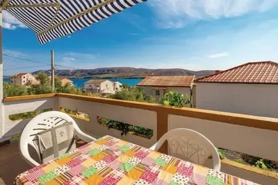 Image de Appartement d'une chambre avec le balcon et la vue sur le mer Zubovici, Pag (A-23814-a)