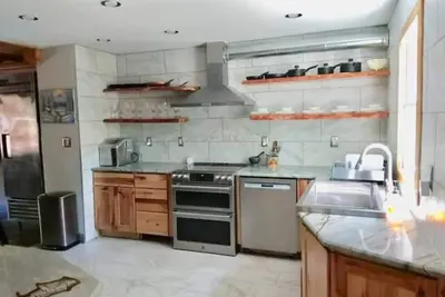 Image de Entire townhouse in Chapel Hill, North Carolina, free bus to campus and hospital