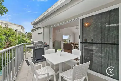 Image de Sea Salt, Modern Apt with Views beside the Beach