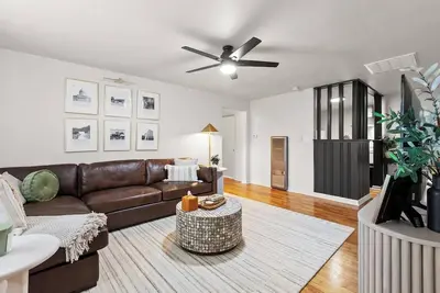Image de This apartment is a 2 bedroom(s), 1 bathrooms, located in Frankfort, Ky.
