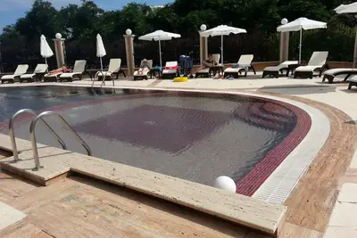 Image de Menada *River Park* Practical Studio with pool view