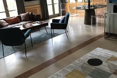 Image de Superbe appartement, 5* tourisme, 132m2, centre-ville mais au calme.