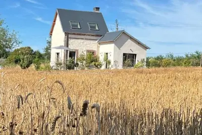 Image de Cottage Romantique dans les champs