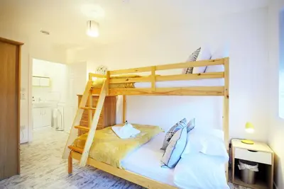 Image de Charming, two-bedroom pet friendly property located in lovely Dalnabay which is just a 10 minute wa