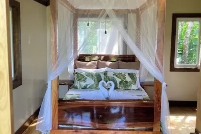 Image de Tranquil Waterfall Studio, Oceanfront with Jungle Hiking and Starlink