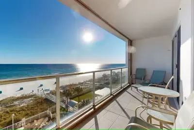 Image de Memorial Day is Open! Rates reduced. Gulf front amazing views.