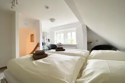 Image de Appartement-Vue sur Jardin-Salle de bain privée séparée-4