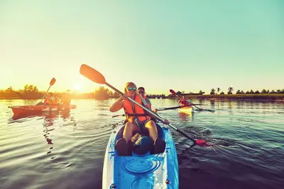 Image de Creek Side Hideaway – Your Perfect Waterfront Getaway!