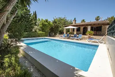 Image de Puig Petit. Delightful villa ideal for couples or small groups