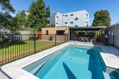 Image de Nordic House - central home with a pool