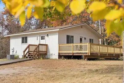 Image de Cozy cabin near Nisswa\/Crosslake. Relax with games, firepit, & our walking trail