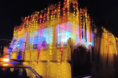 Image de Just 1km from Maha kumbh Mela  and ganga river, peaceful and spiritual locations
