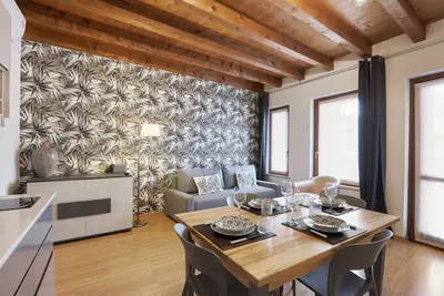 Professor'S Nest 5 - Verona Apartments