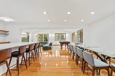 Image de 6br Luxury Coastal Estate near San Francisco