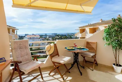 Image de Alvor - Homely 3-Bed Apt with Ac, Pool- and Sea View. Near Beach (sleep 6)