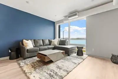 Image de Condo with stunning views of Lake Pepin - Assigned Garage - Unit 207