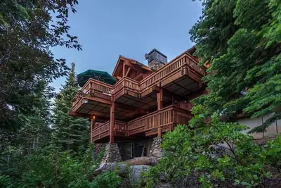Image de Luxury Northstar Palace w/ Hot Tub & Games