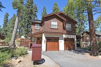 Image de Sunny Woods Acres | Near Golf & Adventure Park