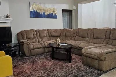 Image de Charming Retreat - 3b/2b King-Sized Bed