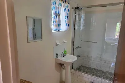 Image de Lovely studio with WiFi in Cool, Cool Mandeville