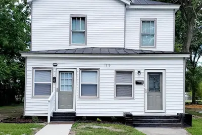 Image de Clean, updated townhouse near Ecu, Vidant & Uptown