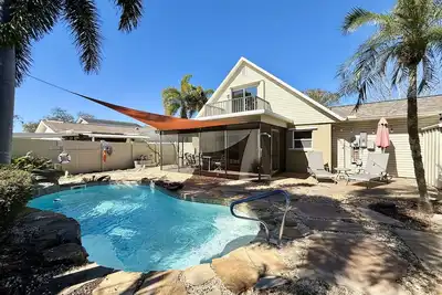 Image de Tropical Oasis Home-Pool-Lanai-Hammock-Ping Pong Table-Near Beach/Park/Shop