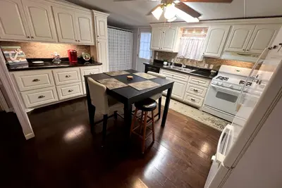 Image de Resort Home Minutes From The Beach & Fishing, Pet Friendly!