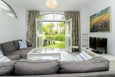 Image de La maison avec jardin privé