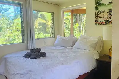 Image de Welcoming bungalow with WiFi in Hawaiian Paradise Park