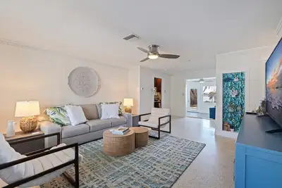 Image de Pelican Cottage on 12th in Irb on the water